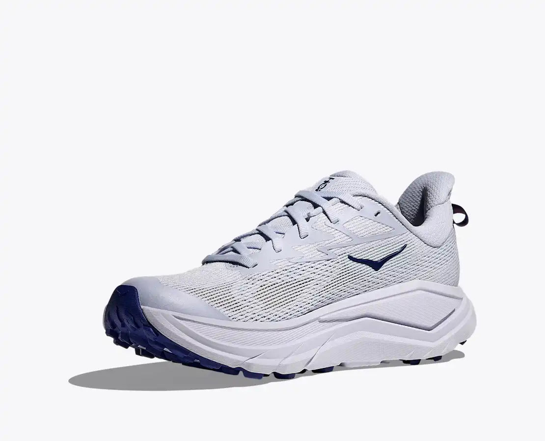 Hoka Challenger 8